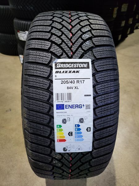 205/40/17 BRIDGESTONE 4бр