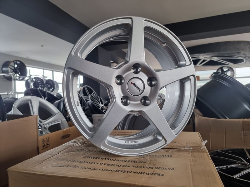 16цола 5x114 3 Toyota Mazda Honda Hunda Kiai 5х114 3