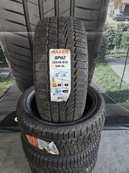 225/40/18 MAXXIS 2бр