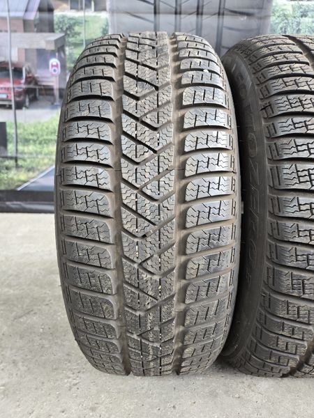 215/55/17 PIRELLI 4бр