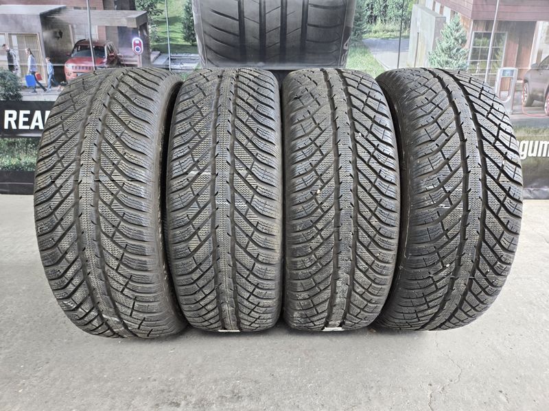 225/55/18 COOPER 4бр