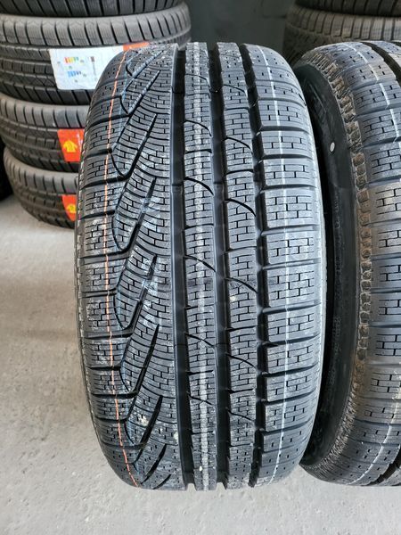 235/40/19 PIRELLI 4бр