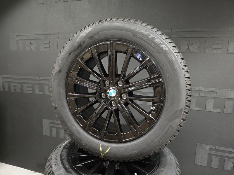 17цола BMW X1,X2 U10 U11/U12 PIRELLI 205/65/17 4бр Оригинални