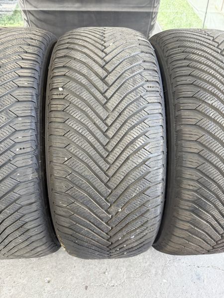 215/50/18 MICHELIN 4бр