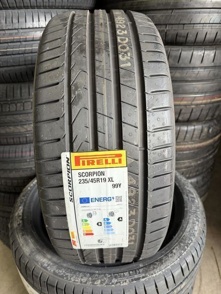235/45/19 PIRELLI 4бр