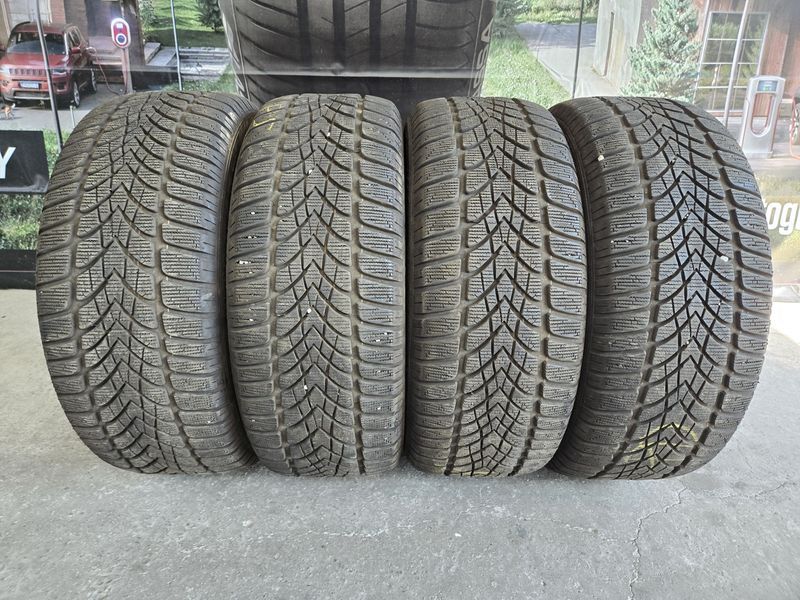 235/50/18 DUNLOP 4бр