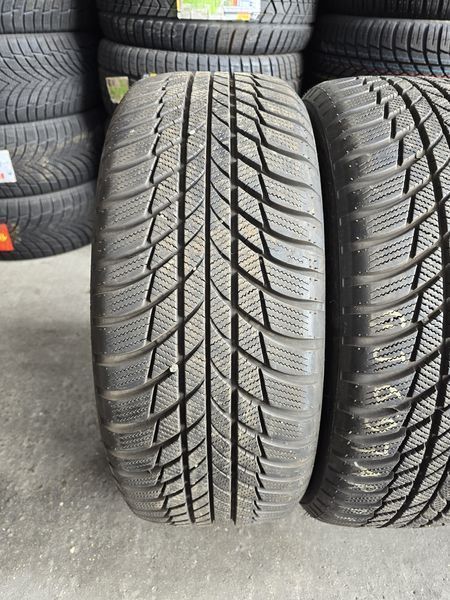215/55/17 BRIDGESTONE 4бр