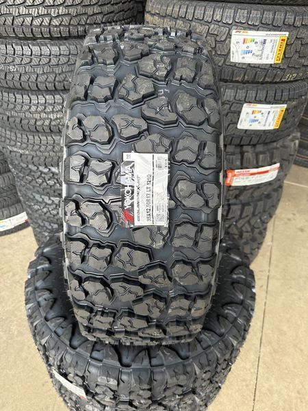 35х12 50R17//35х12 50r17 YOKOHAMA 4бр