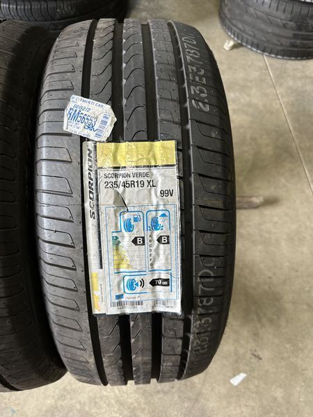 235/45/19 PIRELLI 2бр