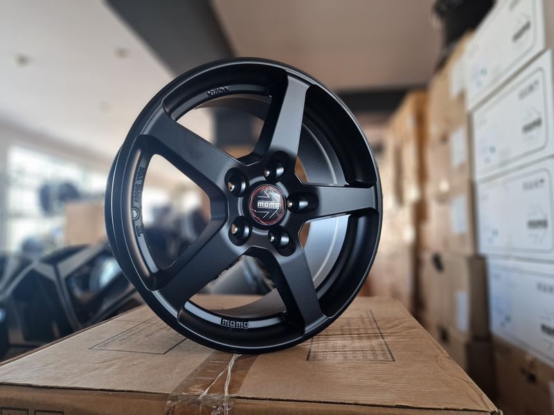 16цола 5х114 3 Momo Toyota Kia Hyundai Dacia  4бр