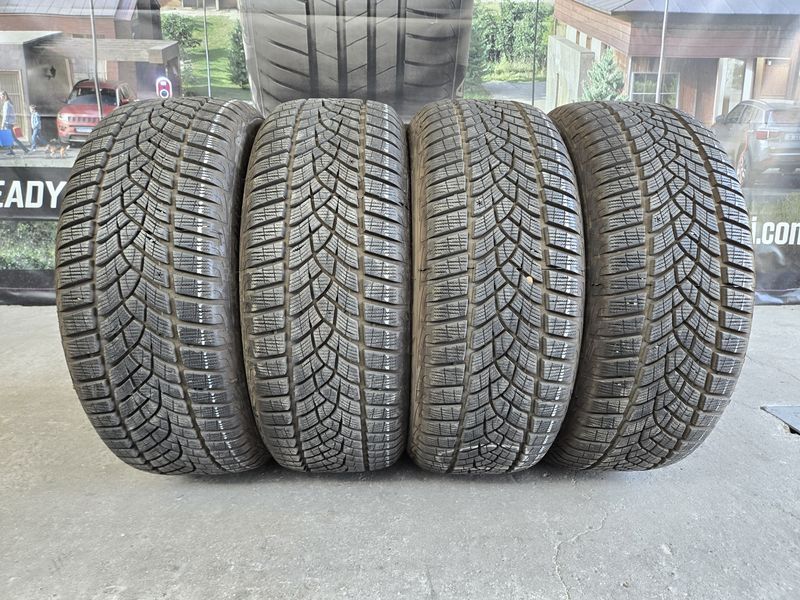 225/55/17 GOODYEAR 4бр
