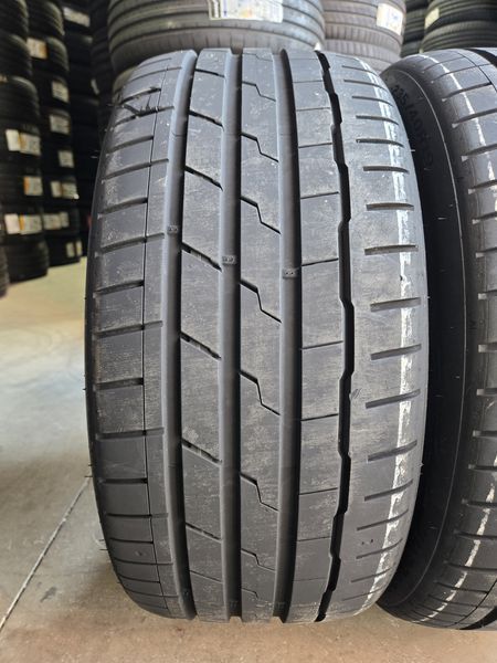235/40/19 HANKOOK 2бр