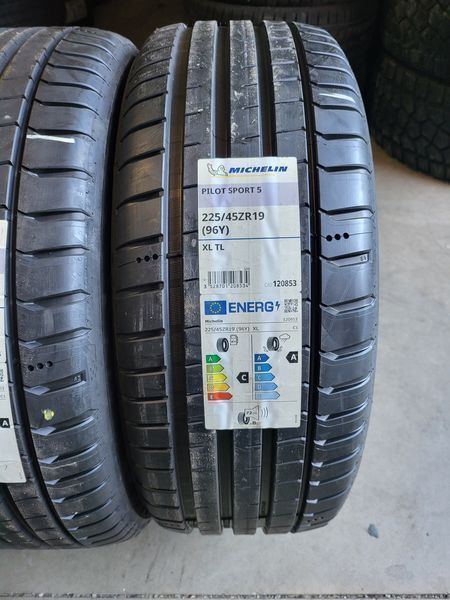 225/45/19 MICHELIN 4бр